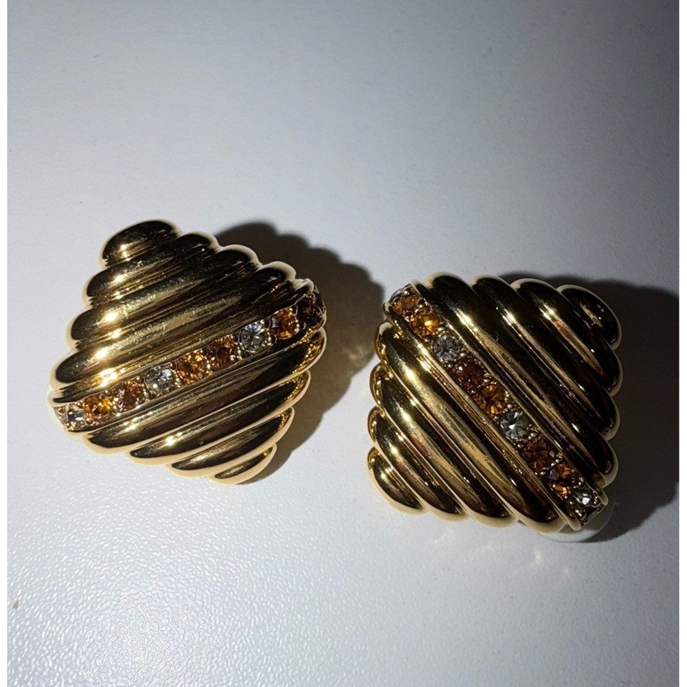 Vintage‎ JOAN RIVERS Gold Tone Clip On  Rhinestones EARRINGS